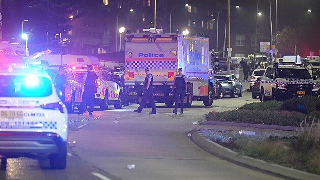 St�elba na pl�i Bondi Beach v Sydney, kde prob�hala oslava �idovsk�ho sv�tku Chanuka. (14. prosince 2025)