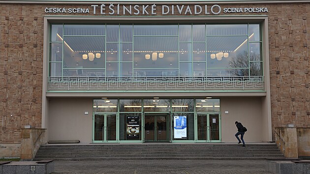 T��nsk� divadlo v �esk�m T��n� se otev�elo po rok a p�l trvaj�c� rozs�hl� rekonstrukci. (17. prosince 2025)