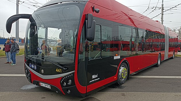 �eskobud�jovický dopravní podnik si po�ídil 21 nových trolejbus�. (17. prosince...