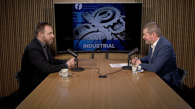 Giganti s�zej� na mal� j�dro. �EZ postav� modul�rn� reaktory