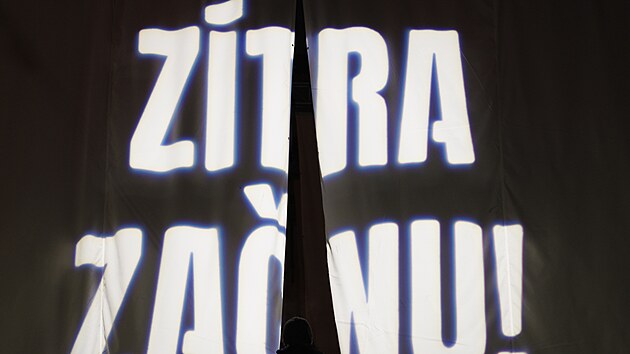 Na ��msk�m n�m�st� v Brn� v �ter� 9. prosince 2025 za�al V�no�n� festival zlozvyk�, kter� m� n�v�t�vn�k�m p�in�st ticho a rozj�m�n� nad sebou sam�m.