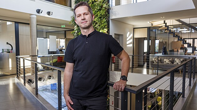 Architekt Franti�ek B�lek se sv�m t�mem z brn�nsk� firmy Exponex zaz��il s tvorbou interi�ru a expozice v seversk�m pavilonu na v�stav� Expo. Inspiraci �erp� hlavn� z klient�.