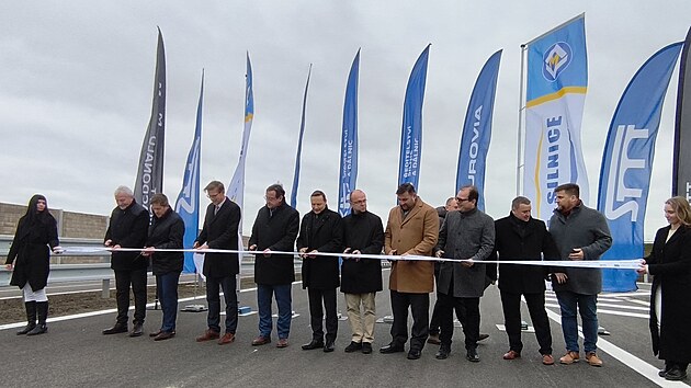 Ofici�ln� otev�en� �seku d�lnice D35 Vysok� M�to - D�b�nov. (16. prosince 2025)