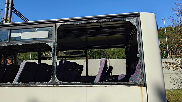 Vybrakovan� autobusy na n�dra�� v �st� nad Orlic�.