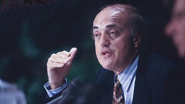 Zemřel Peter Arnett. Držitel Pulitzerovy ceny reportoval z válek ve Vietnamu i Iráku