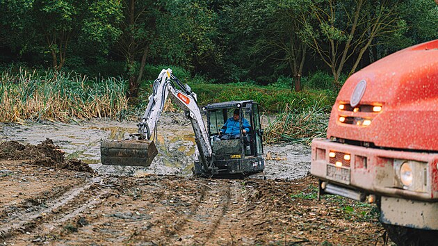 Farma Votky Kotka, 8. d�l, Vojta Kotek, Koz�rovice, ovce parazit, revitalizace rybn�ka