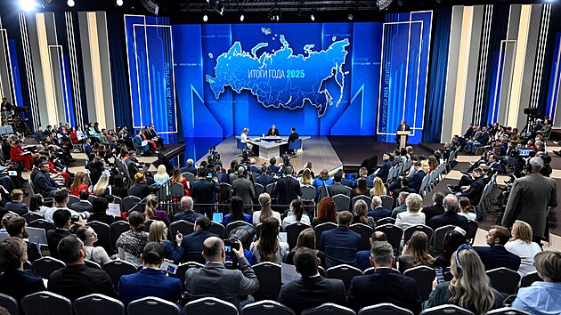 Rusk� prezident Vladimir Putin hovo�� na v�ro�n� tiskov� konferenci. (19. prosince 2025)