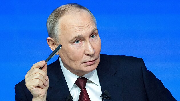 Rusk� prezident Vladimir Putin na v�ro�n� tiskov� konferenci. (19. listopadu 2025)