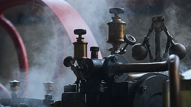 Ostravalı öğrenciler müze için 113 yıllık lokomotifi onardı