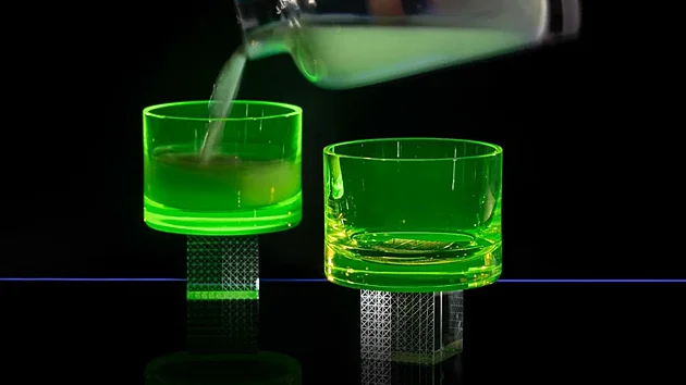 Sklenice Whisky Cube od Luk�e Houdka