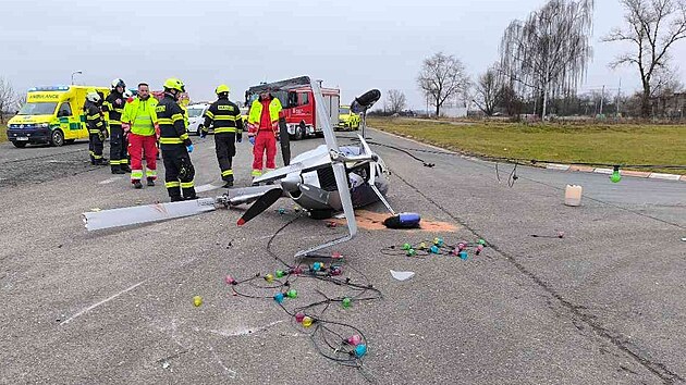 Nehoda v�rn�ku u leti�t� v Hradci Kr�lov� (19. prosince 2025)