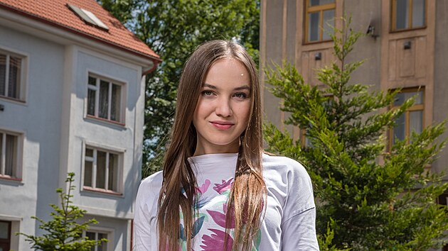 Kate�ina Ujfalu�i v seri�lu Ulice (2023)