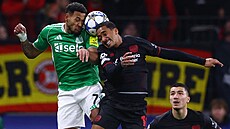 Joelinton (vlevo) z Newcastlu a Arthur z Leverkusenu.