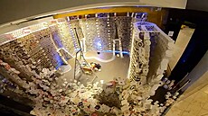 Konstrukce s 80 tisíci pivními tácky se rozpadla tsn ped dokonením