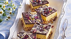 Ara�ídové �ezy s krémem a �okoládovou polevou