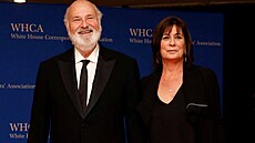 Rob Reiner a jeho ena Michele na snímku z roku 2018.