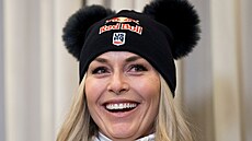 Americká lyaka Lindsey Vonnová hovoí s novinái ve Svatém Moici.