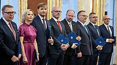 Prezident Petr Pavel jmenoval novou vládu premiéra Andreje Babi�e. (15....