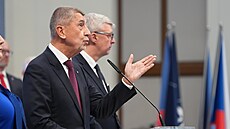 Tisková konference nov� jmenovaného kabinetu Andreje Babi�e (ANO) slo�eného ze...