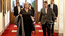 Ministryn� financí Alena Schillerová p�ichází na zasedání nové vlády ANO, SPD a...