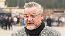 S Patrikem Hezuckým se p�i�el rozlou�it i Milo� Pokorný, který ho pro rádio...