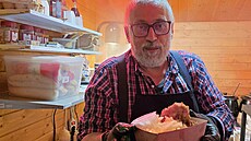 Bývalý senátor a sou�asný nám�stek primátora Raduan Nwelati na neobvyklé...