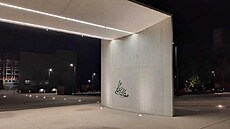 Kop�ivnický strá�ník zaznamenal na m�stském kamerovém systému mu�e, který se...