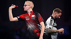 �ipka� Jurjen van der Velde hází v utkání mistrovství sv�ta.