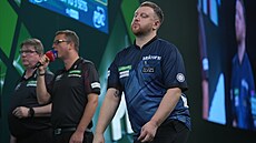 �ipka� Cameron Menzies reaguje v prvním kole na mistrovství sv�ta.