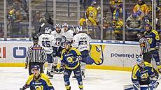 Hokejisté Zlína prohráli z�stali po sobotní porá�ce 0:1 od Kolína na dn� Maxa...