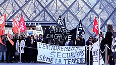 Stávkující pracovníci muzea Louvre. (15. prosince 2025)