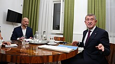 Premiér Andrej Babi�