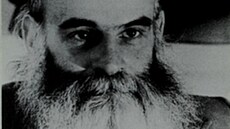 Satan. Ronald Simmons terorizoval svou rodinu u� jako dít�. Násilníkem z�stal....