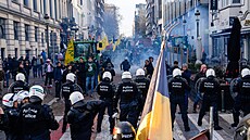 Tisíce farmá�� protestuje v Bruselu proti zm�nám ve spole�né zem�d�lské...