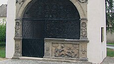 Hrobka v Post�elmov�, kterou nechal postavit v roce 1592 Zikmund Buk�vka...