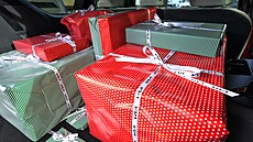 Nadace Na�e dít� a Kia Czech rozdávaly váno�ní dárky je�t� p�ed �t�drým dnem.