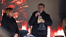 Andrej Babi� a Alena Schillerová do Brna za voli�i na váno�ní trhy (13....