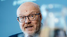 Tisková konference ministra zdravotnictví v demisi Vlastimila Válka (TOP 09) k...