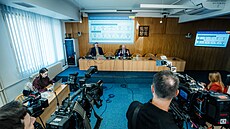 Tisková konference ministra zdravotnictví v demisi Vlastimila Válka (TOP 09) k...