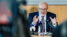 Tisková konference ministra zdravotnictví v demisi Vlastimila Válka (TOP 09) k...