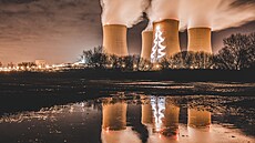 Sto padesát metr� vysoký stromek promítl �EZ o prvním adventním víkendu na...