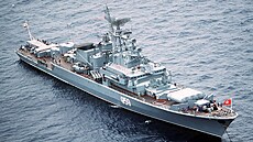 Sov�tská fregata t�ídy Krivak I, stejná jako lo� Storo�evoj