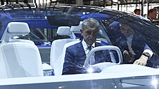Premiér Andrej Babi� nav�tívil v Drá��anech závod automobilky Volkswagen 25....