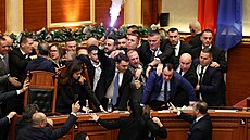 �arvátka v albánském parlamentu (18. prosince 2025)
