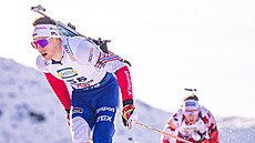 Mikulá� Karlík b�í sprint v Hochfilzenu.
