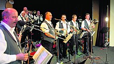 Babouci nemají jednoho zp�váka. Zpívají ti, co jsou v první �ad�. Snímek je z...