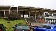 Na chátrající stadion v Brn� za Lu�ánkami dorazila delegace fotbalové Zbrojovky...