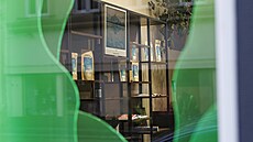 Kratom k prodeji nov� nesmí být vid�t zvenku, v obchod� Kratochvile.org v...