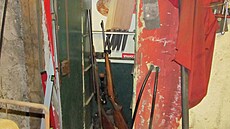 T�iapadesátiletý mu� vyráb�l v díln� v sousedství rodinného domu v obci...