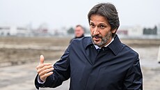Vicepremiér a ministr obrany Slovenska Robert Kali�ák (Sm�r-SD) p�i...